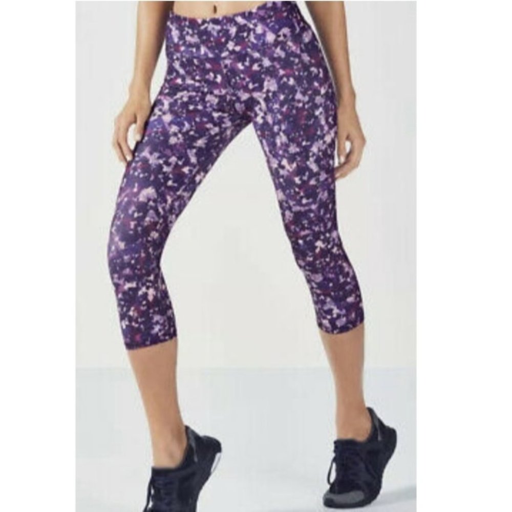 NWT / FABLETICS GIA CROP LIGHTEN UP / S